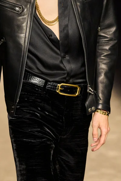 Look 105